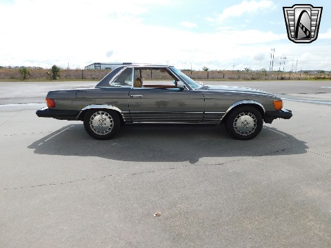1981 Mercedes-Benz 380SL image 4