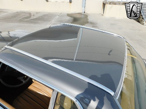 1981 Mercedes-Benz 380SL image 30