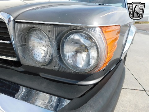 1981 Mercedes-Benz 380SL image 34