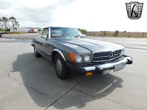 1981 Mercedes-Benz 380SL image 10