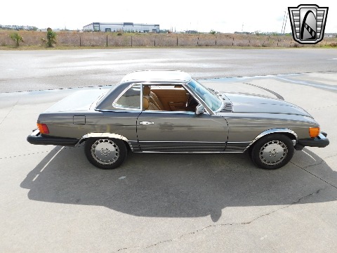 1981 Mercedes-Benz 380SL image 13