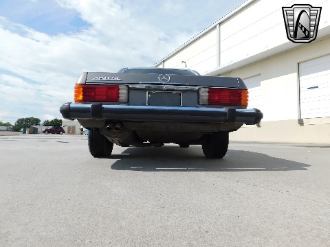 1981 Mercedes-Benz 380SL image 17