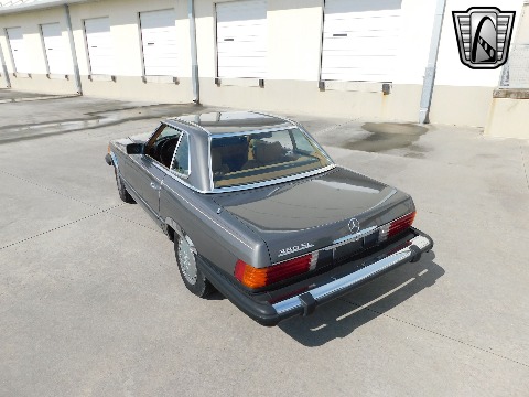 1981 Mercedes-Benz 380SL image 19