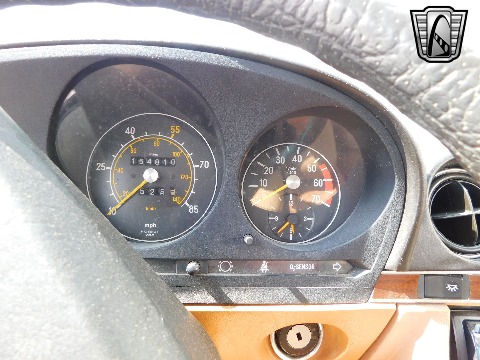 1981 Mercedes-Benz 380SL image 71