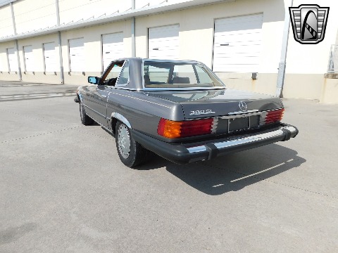 1981 Mercedes-Benz 380SL image 20