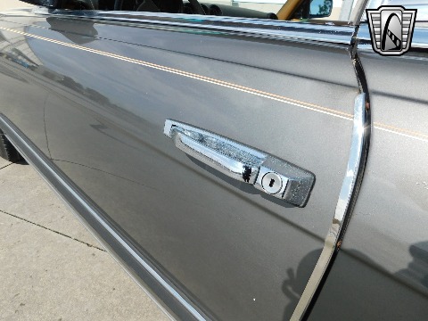 1981 Mercedes-Benz 380SL image 28