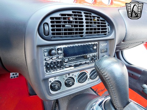 2000 Plymouth Prowler image 95