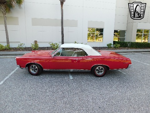 1967 Pontiac GTO image 24