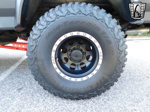 1991 Ford Bronco image 34