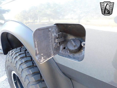 1991 Ford Bronco image 35