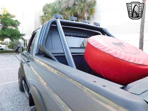 1991 Ford Bronco image 37