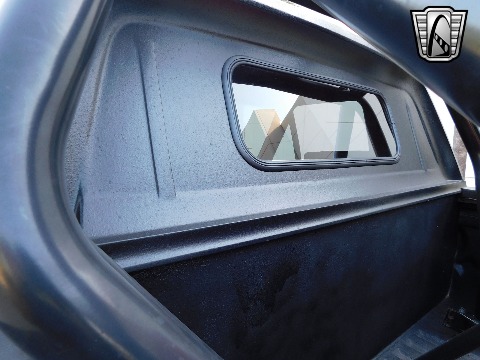 1991 Ford Bronco image 38