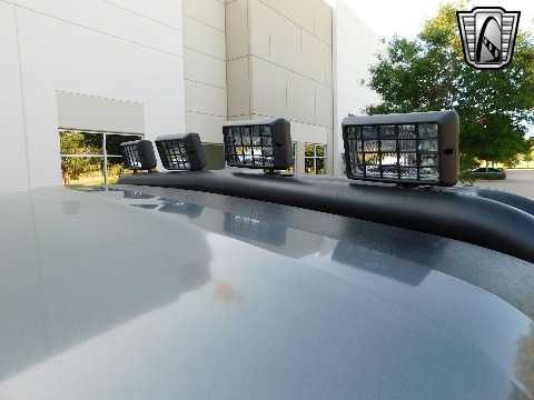 1991 Ford Bronco image 39