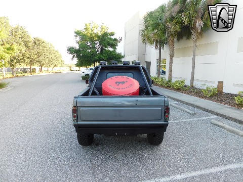 1991 Ford Bronco image 18