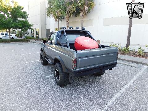 1991 Ford Bronco image 19