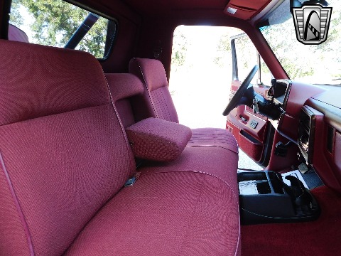 1991 Ford Bronco image 98