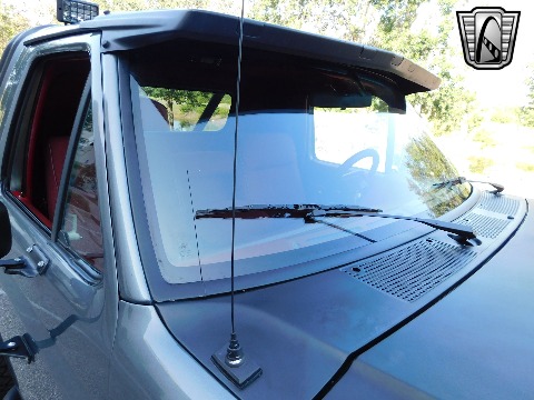 1991 Ford Bronco image 49