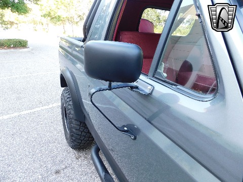 1991 Ford Bronco image 50