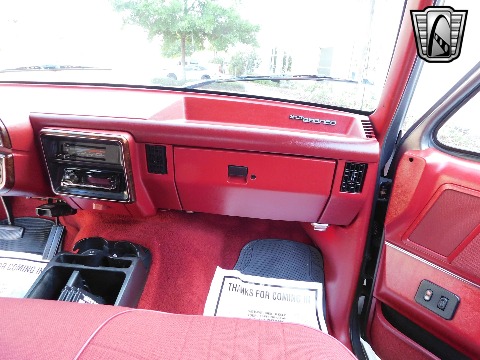 1991 Ford Bronco image 102