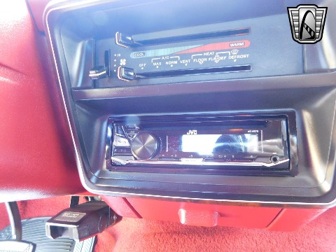 1991 Ford Bronco image 105