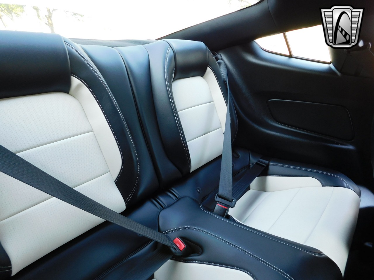 2015 Ford Mustang 16