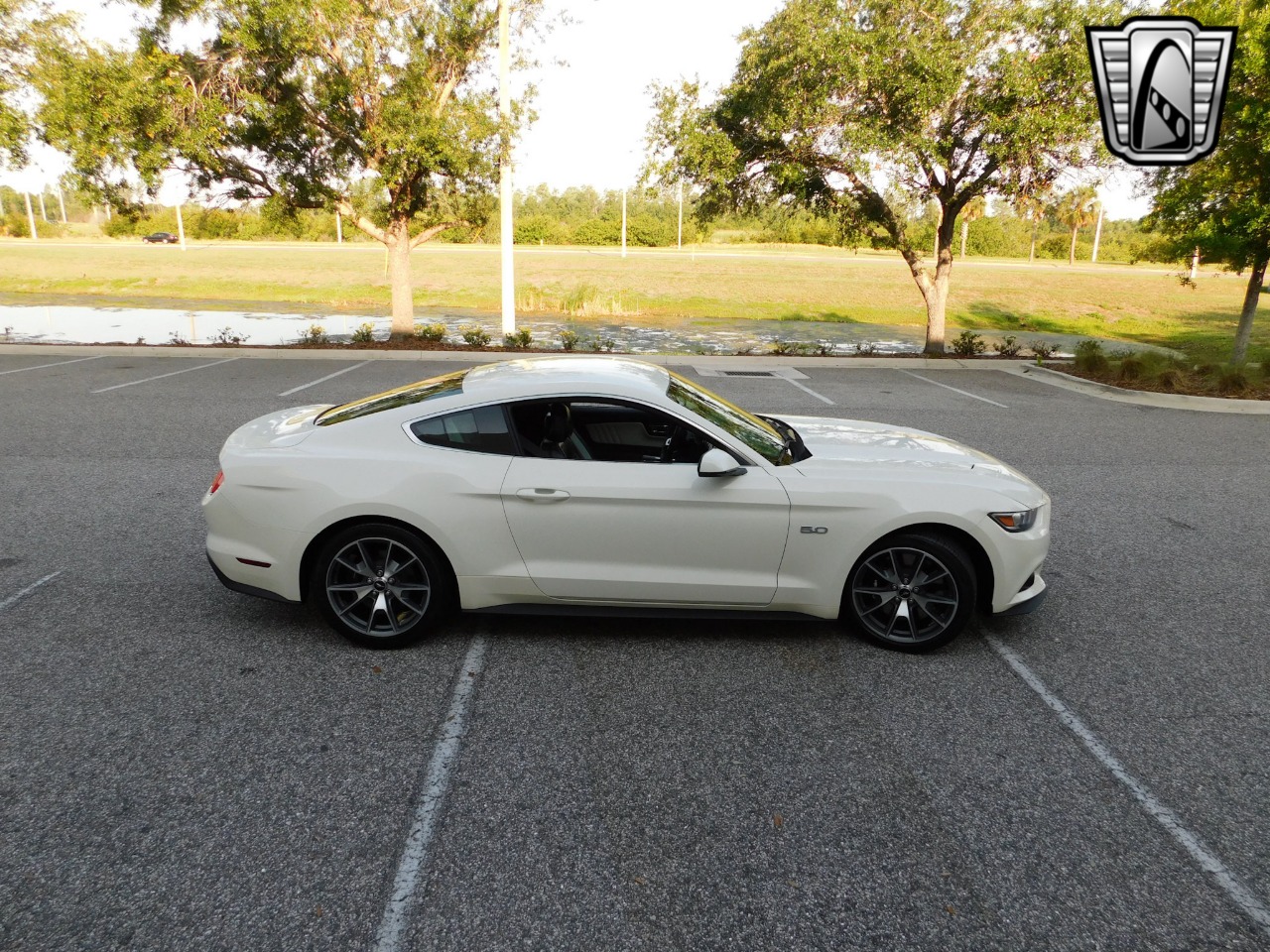 2015 Ford Mustang 29