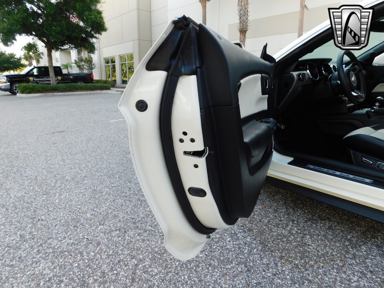 2015 Ford Mustang 76