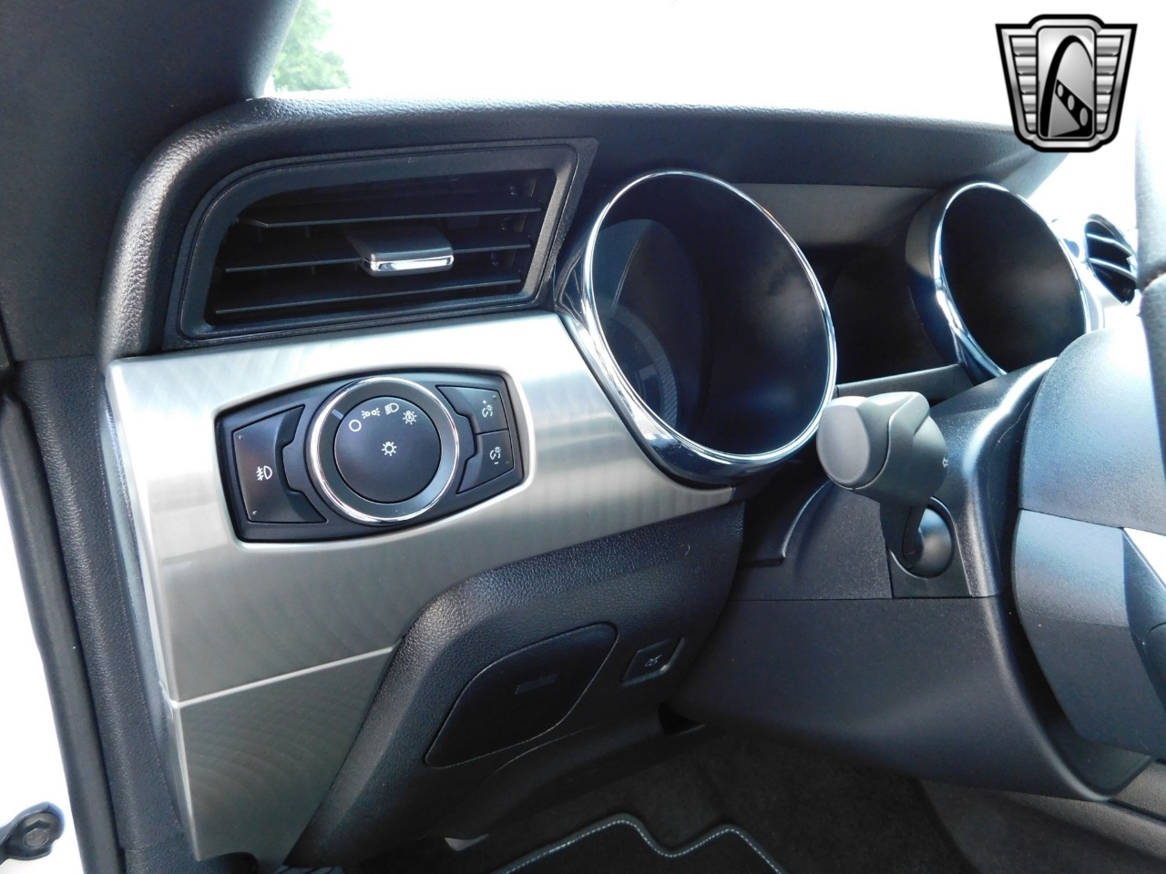 2015 Ford Mustang 83