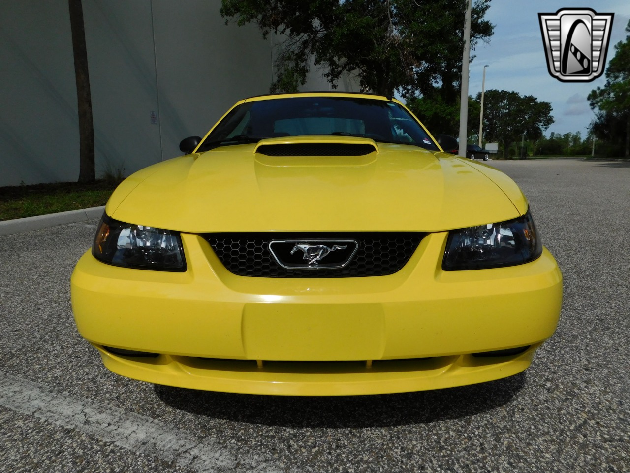 2001 Ford Mustang 2