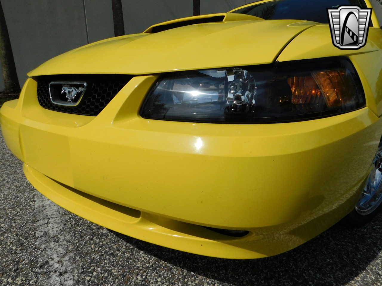 2001 Ford Mustang 46