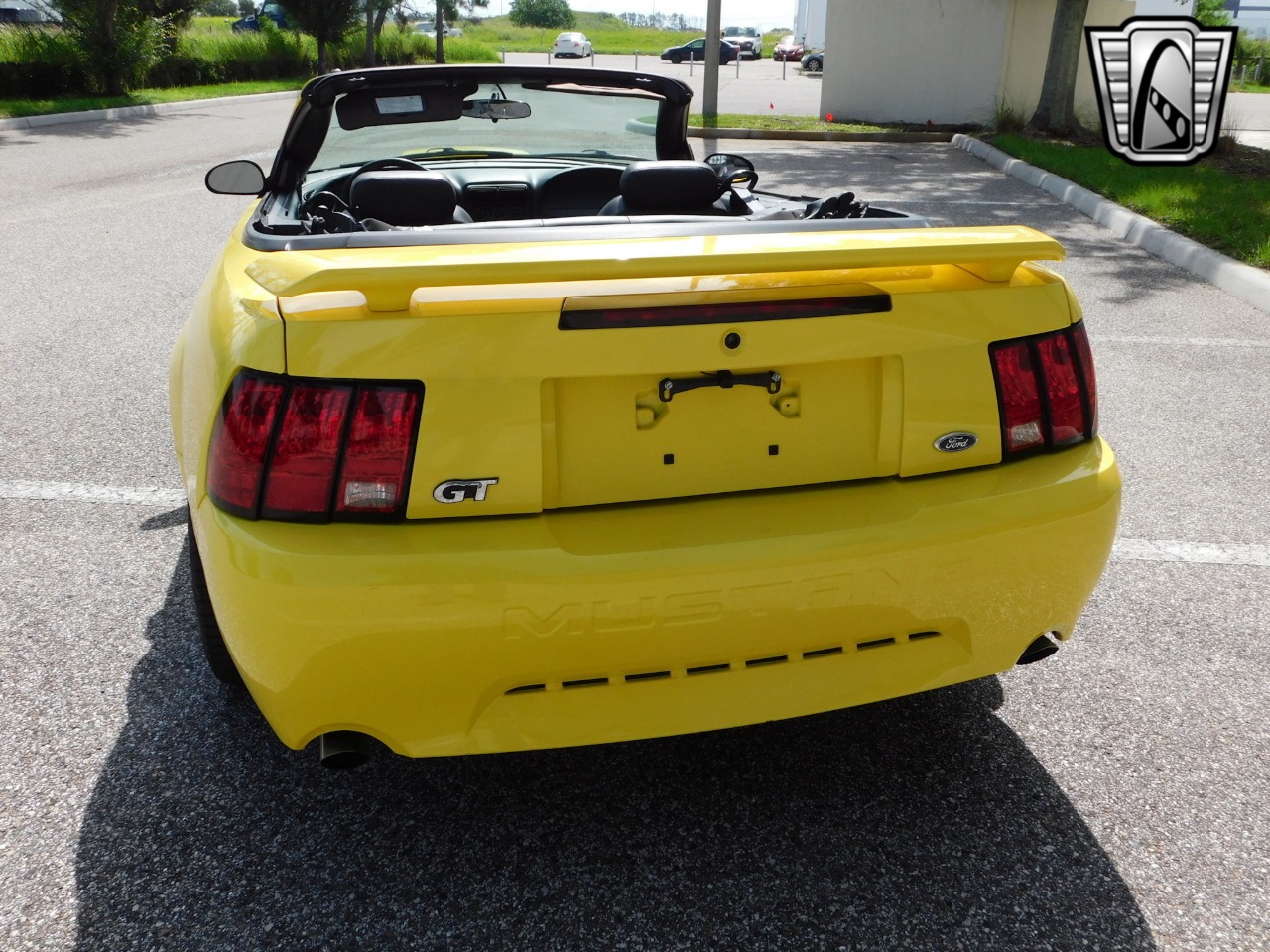 2001 Ford Mustang 77