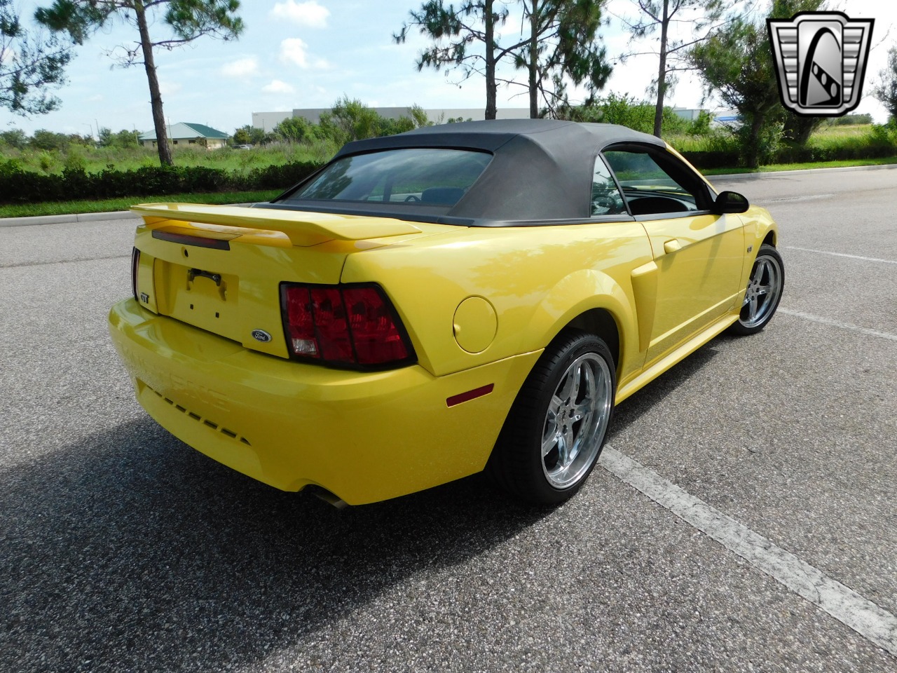 2001 Ford Mustang 38
