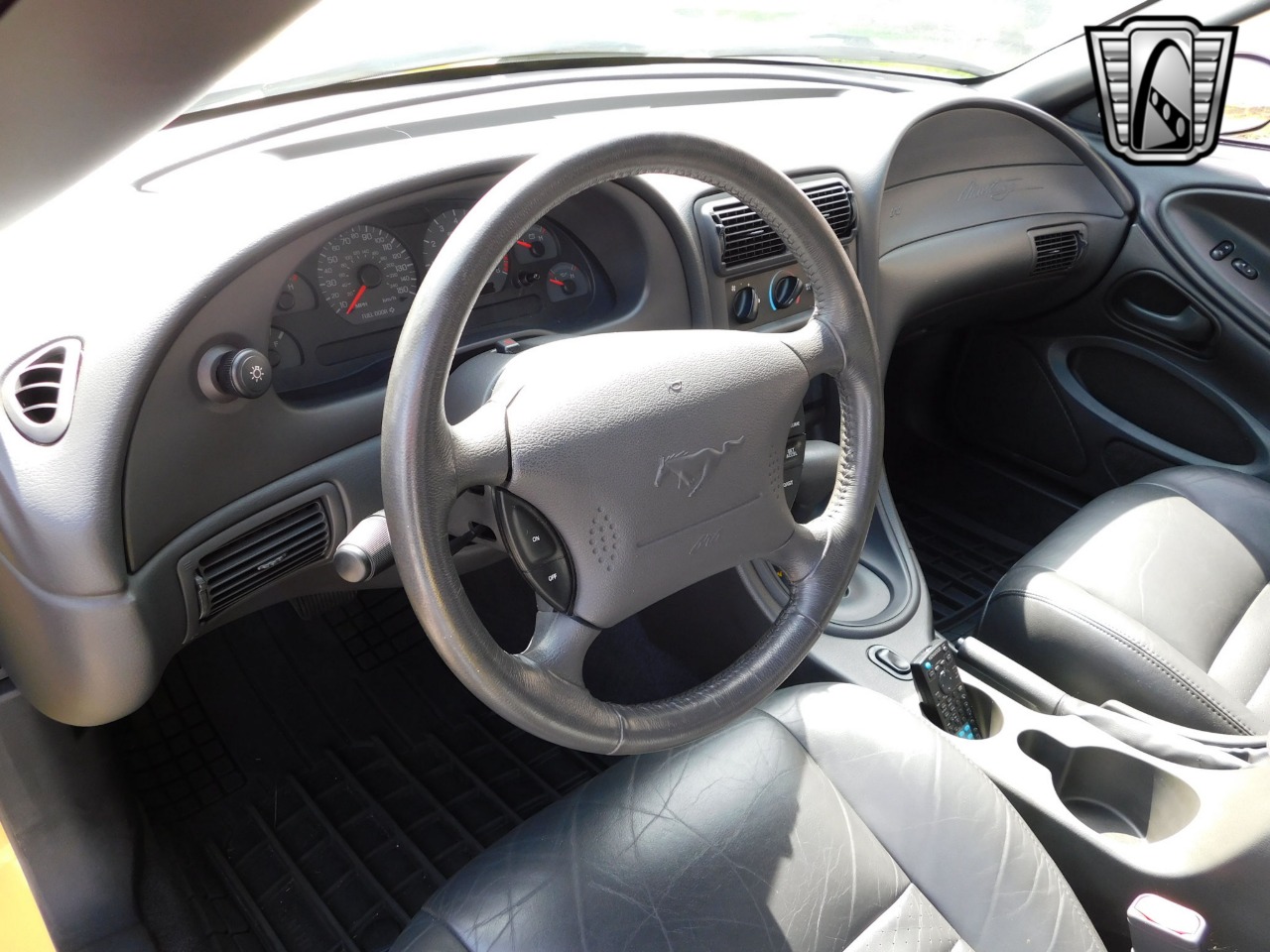 2001 Ford Mustang 64