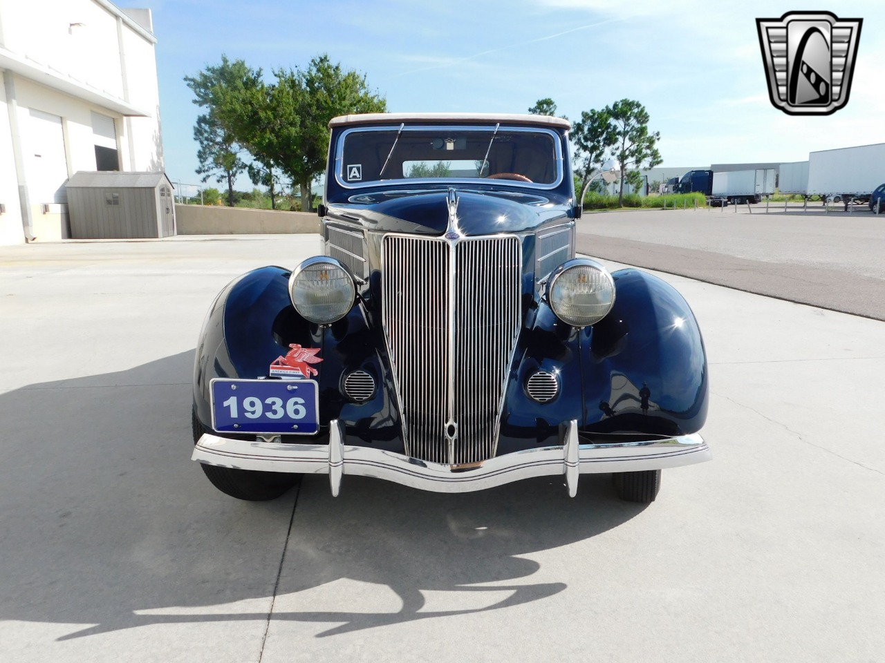 1936 Ford Cabriolet 2