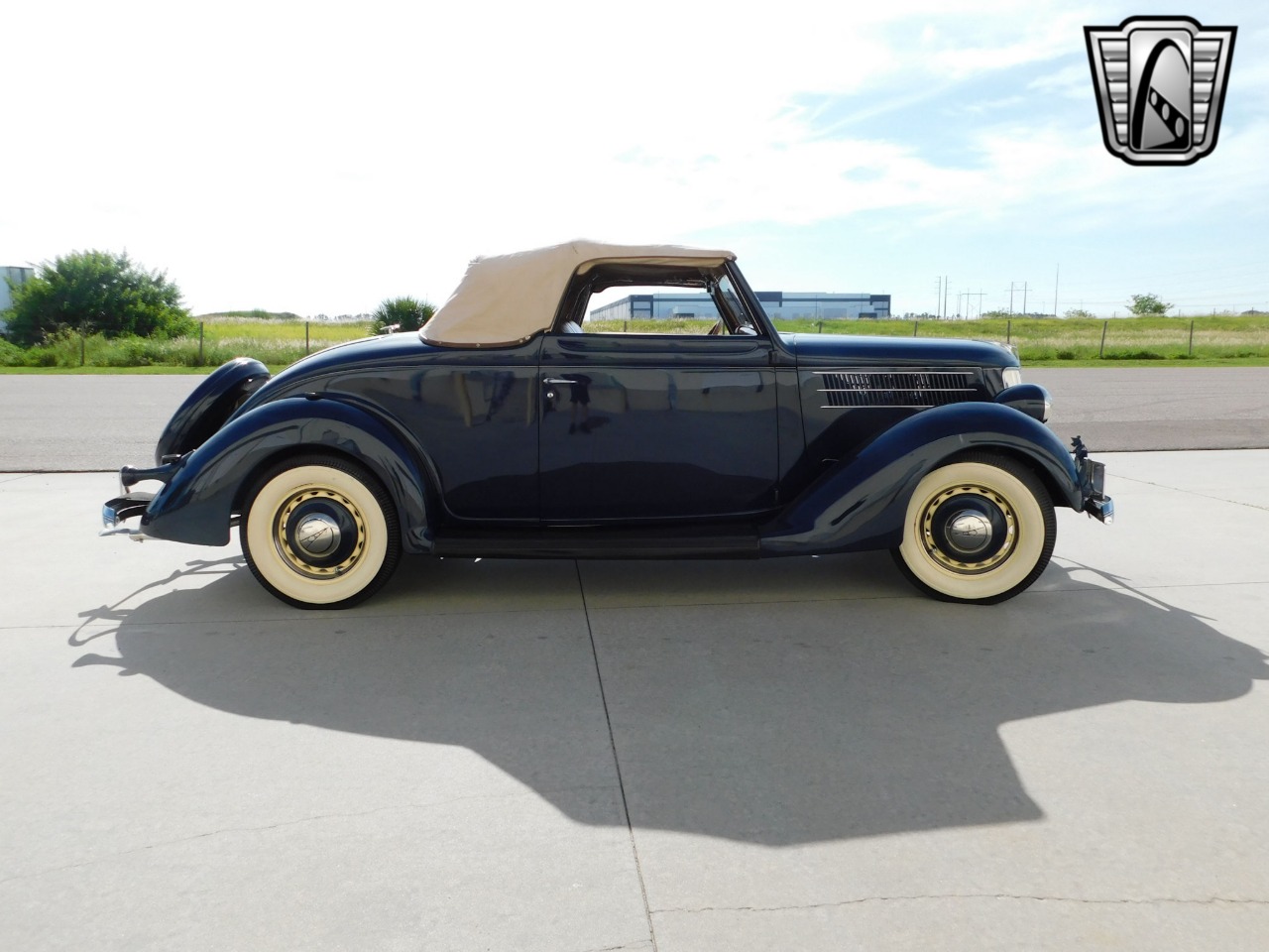 1936 Ford Cabriolet 3