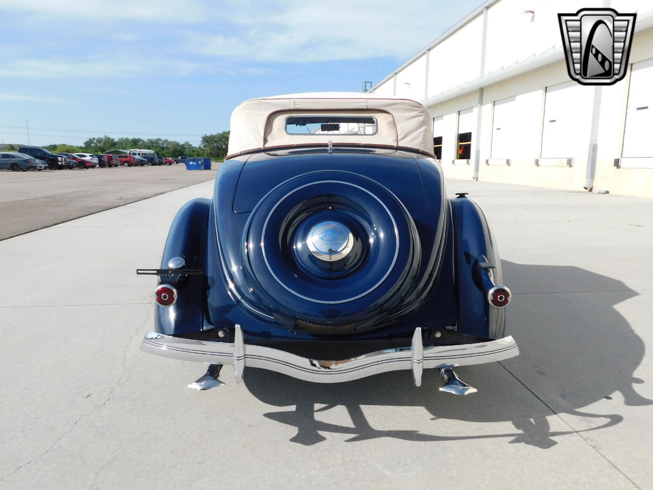 1936 Ford Cabriolet 4