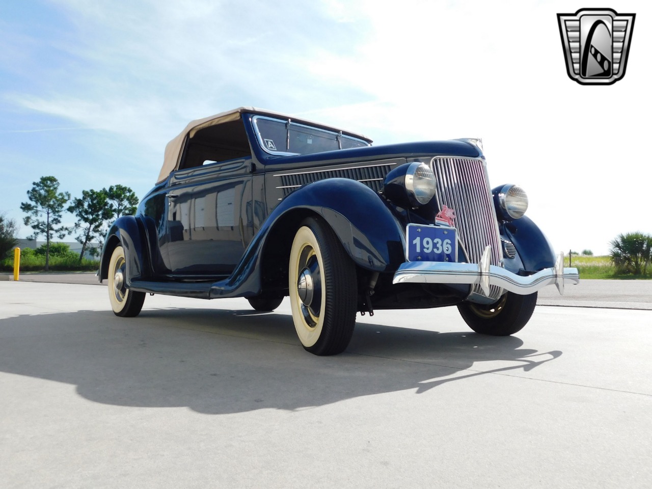 1936 Ford Cabriolet 32