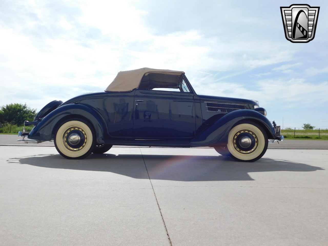 1936 Ford Cabriolet 33