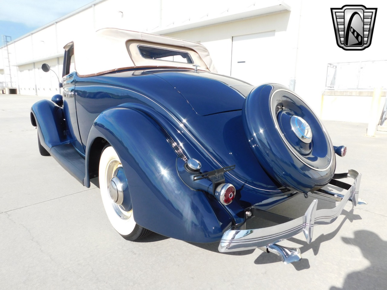1936 Ford Cabriolet 10