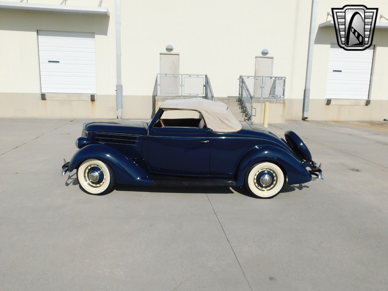 1936 Ford Cabriolet 41