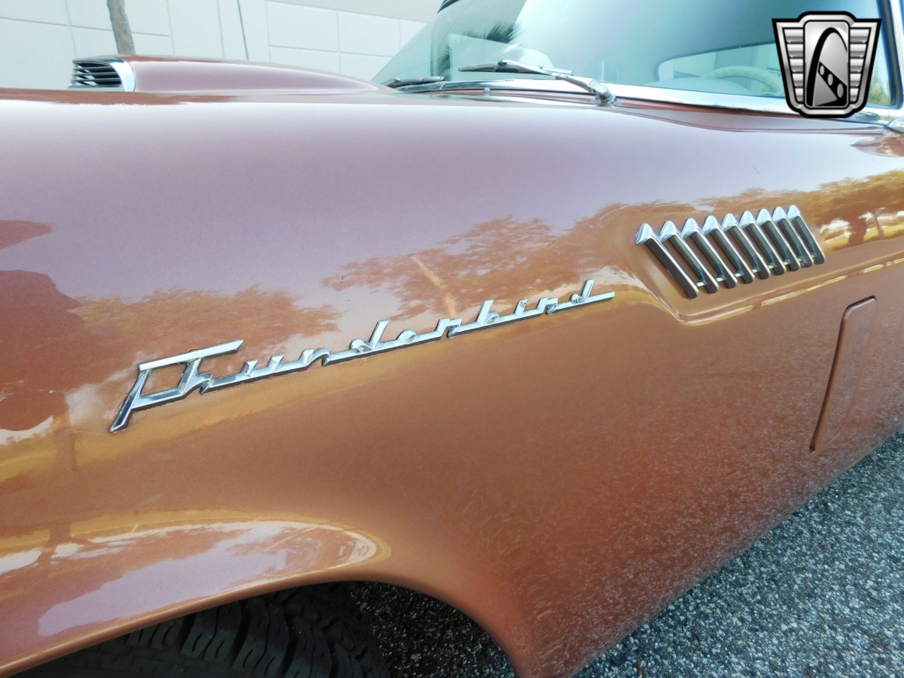 1957 Ford Thunderbird 44