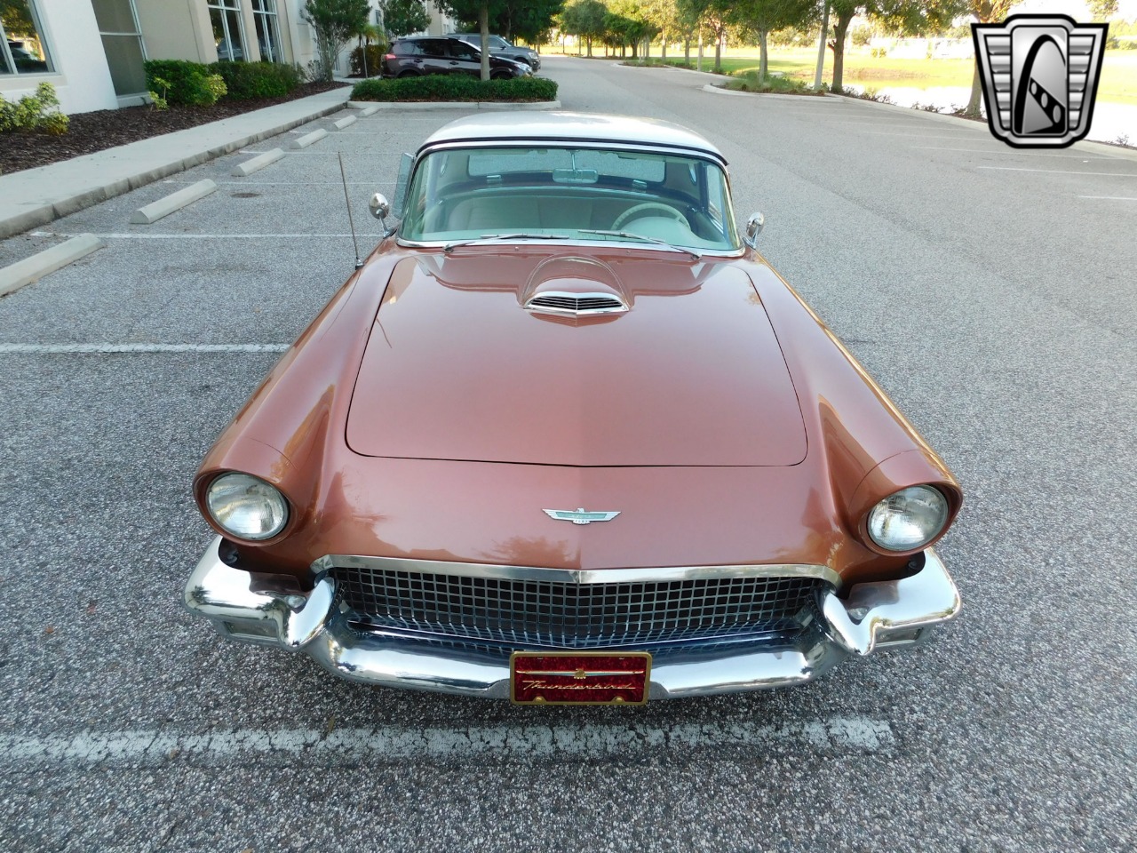 1957 Ford Thunderbird 28