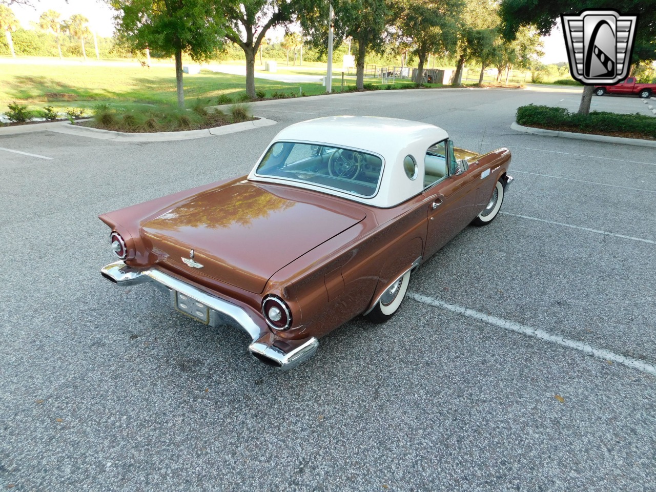 1957 Ford Thunderbird 33
