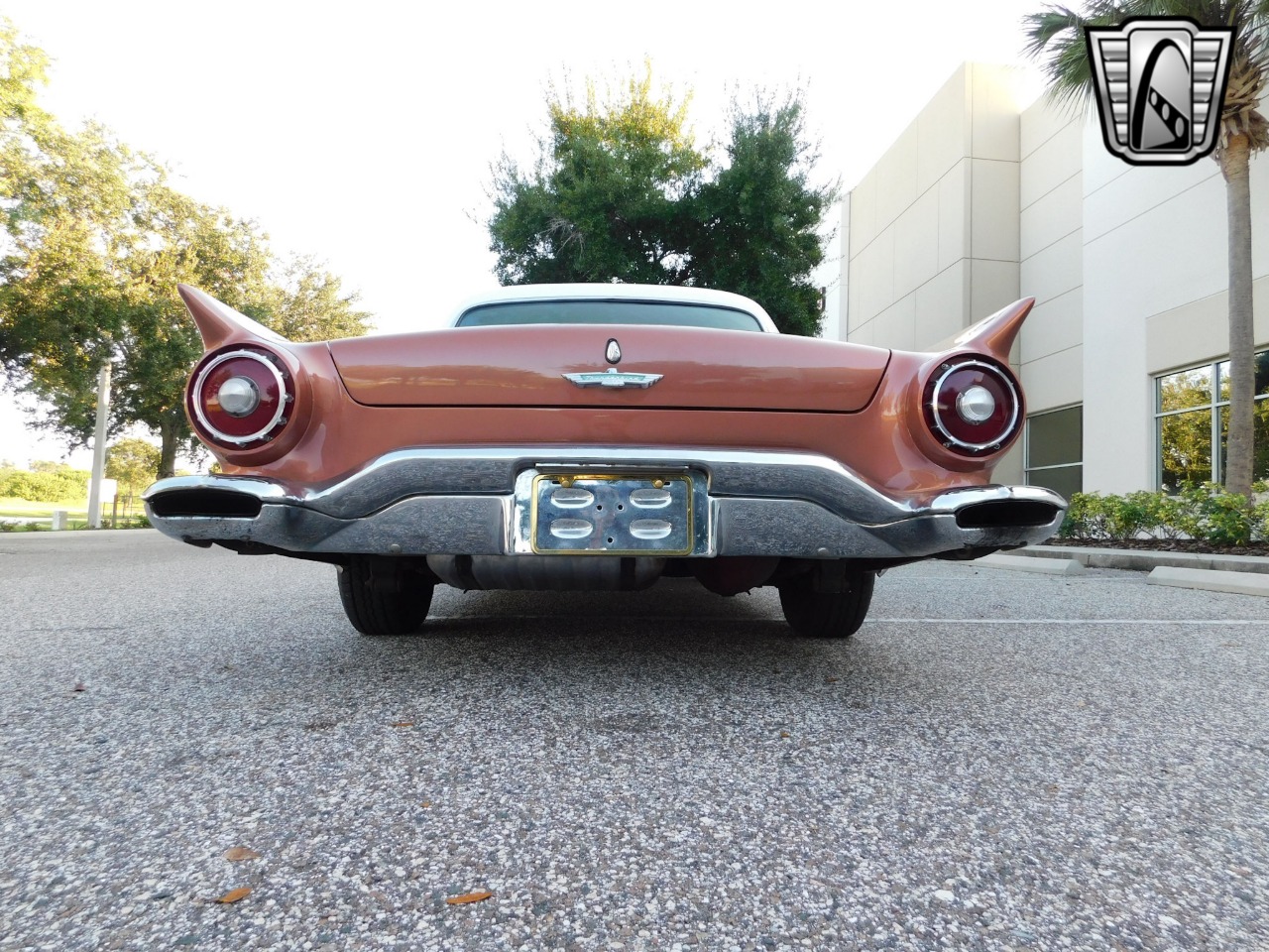 1957 Ford Thunderbird 8