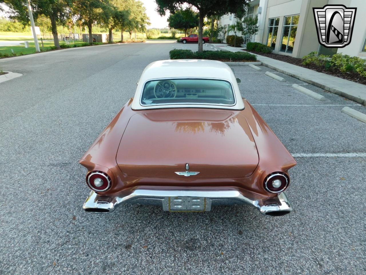1957 Ford Thunderbird 35