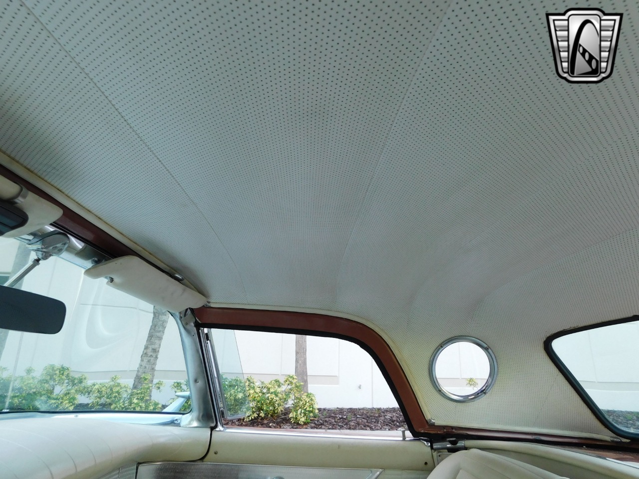 1957 Ford Thunderbird 90