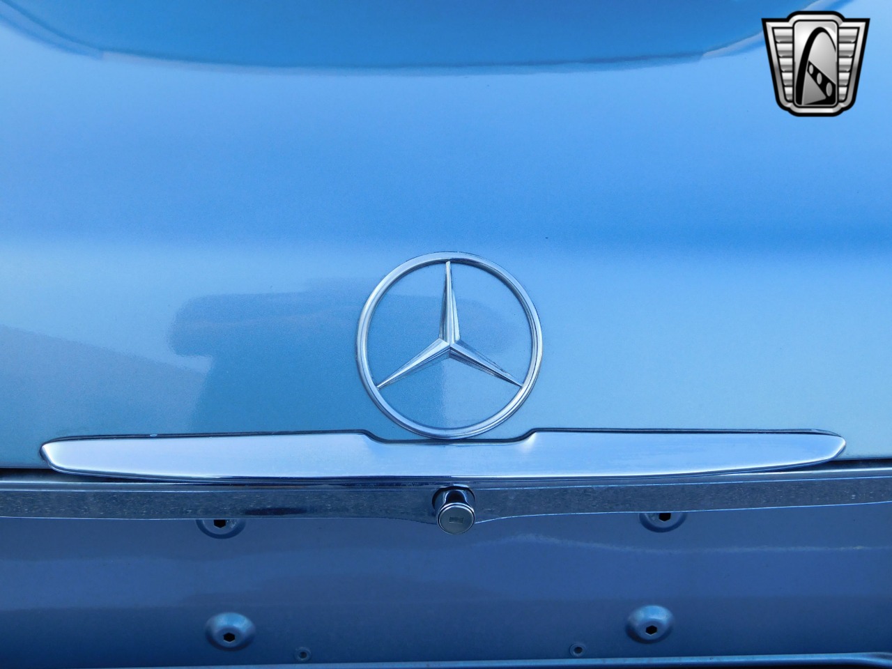 1985 Mercedes-Benz 380SL 70