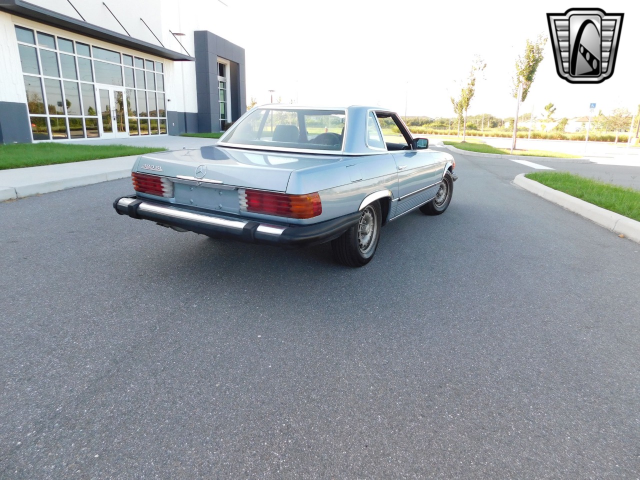 1985 Mercedes-Benz 380SL 23