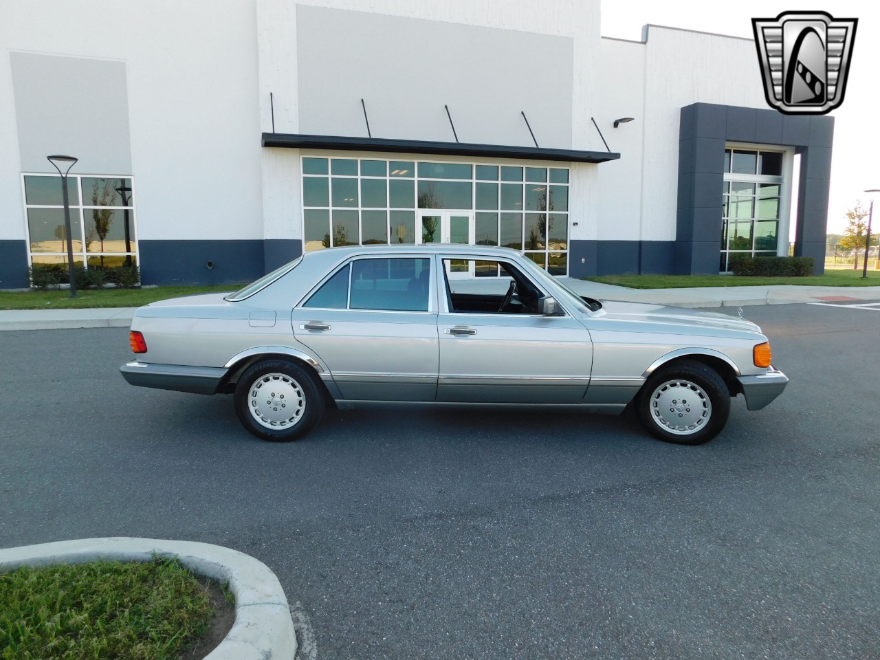 1990 Mercedes-Benz 300 3