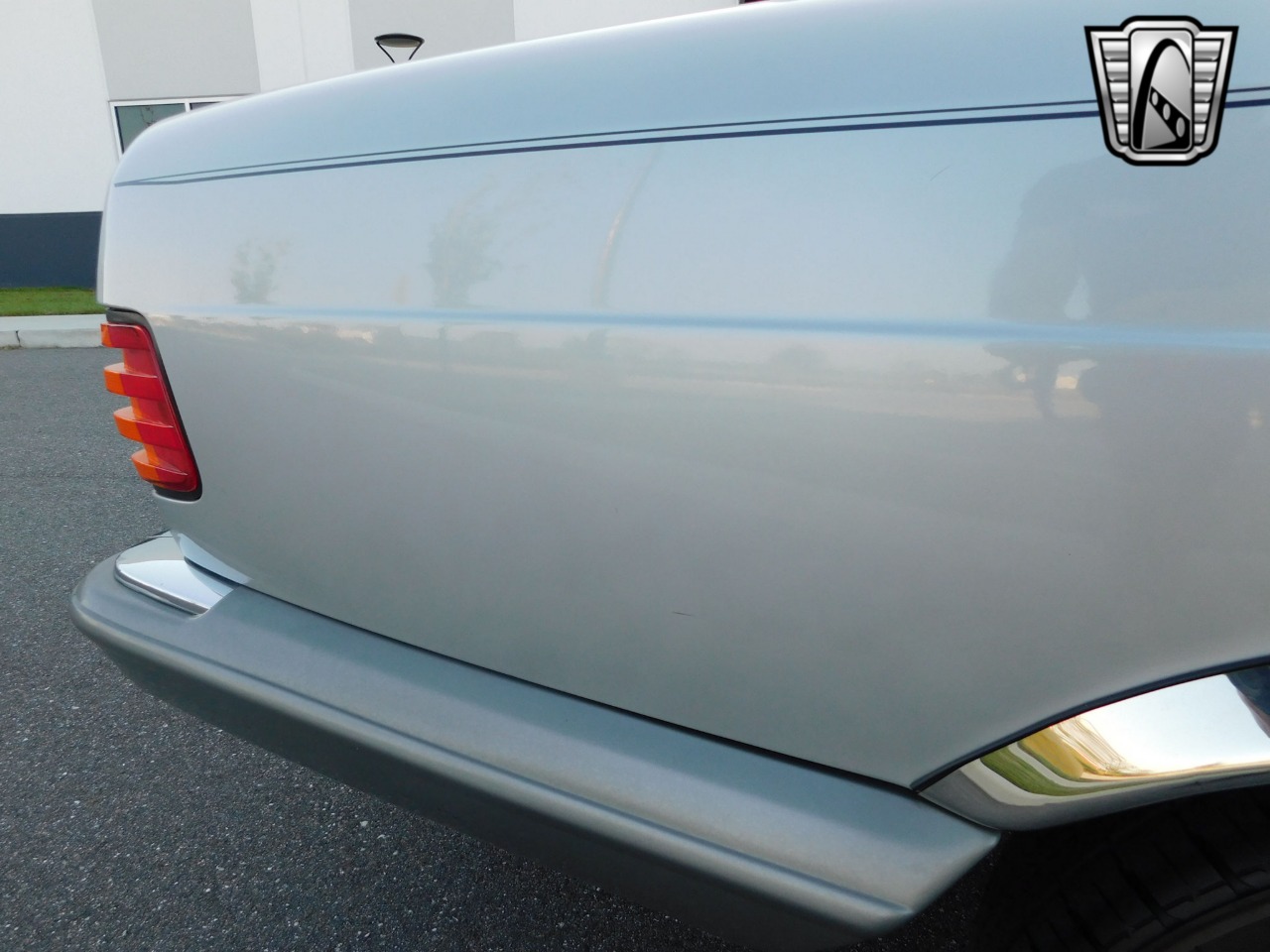 1990 Mercedes-Benz 300 69